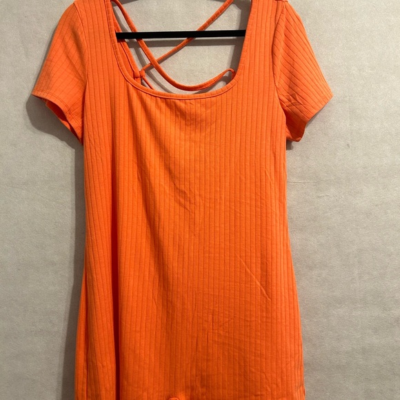 Wild Fable Women's XL Short Sleeve Lace-Up Back Fitted Romper orange NWOT - Picture 8 of 8